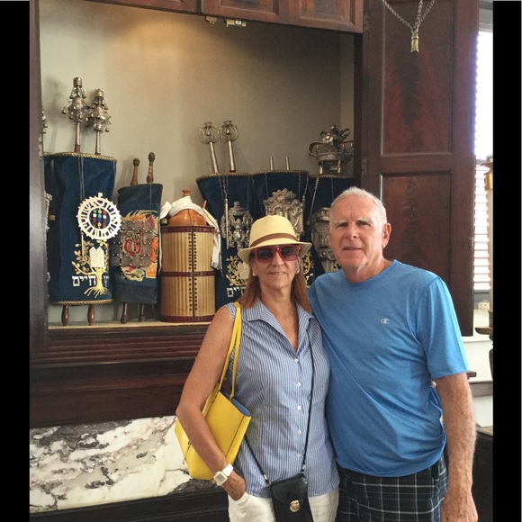 Meet your Posher, Fredda - Picture 1 of 1